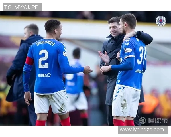 利云斯顿与阿伯丁的精彩对决揭示了苏超联赛的竞争魅力与战术较量