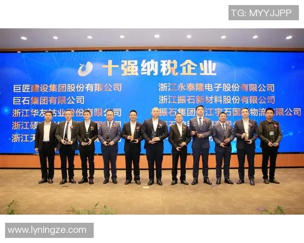 周鹏：从篮球场上的巨星到社会责任的践行者，探索他的成长与影响力之路