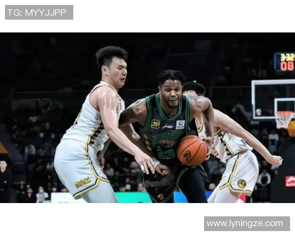 广厦与辽宁激战回顾精彩录像重温篮球巅峰对决瞬间 广厦与辽宁激战回顾精彩录像重温篮球巅峰对决瞬间